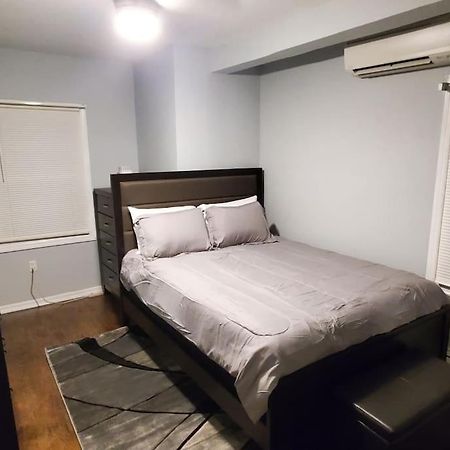 Quiet 3 Bedroom Apartment In Private Home New York City Exterior photo