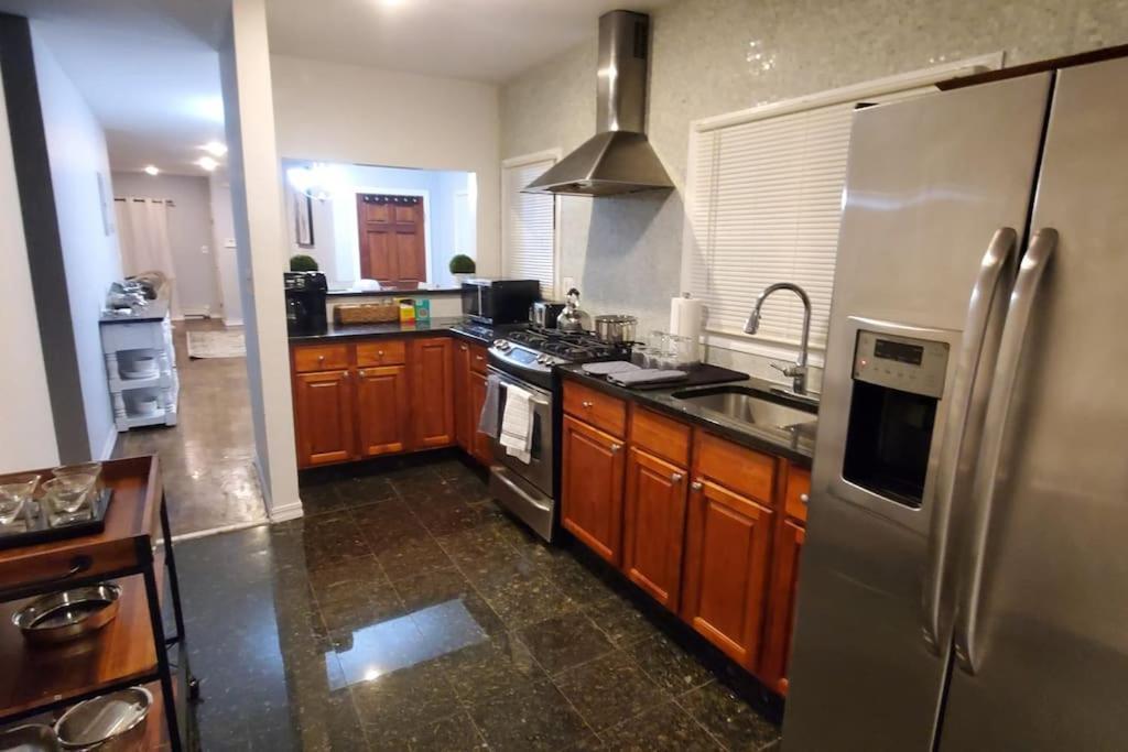 Quiet 3 Bedroom Apartment In Private Home New York City Exterior photo
